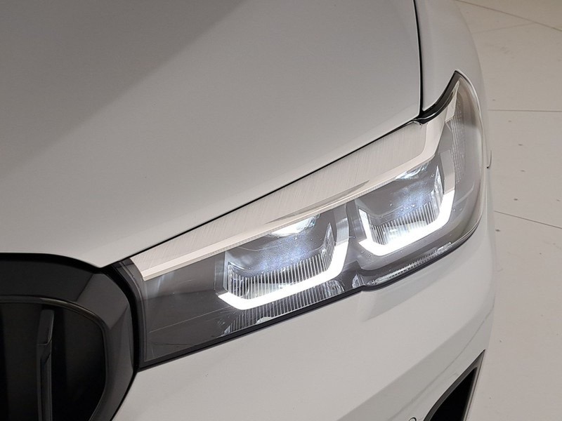 3 - BMW Serie 5 518d touring mhev 48v msport auto