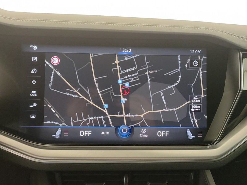 18 - Volkswagen Touareg 3.0 v6 tdi elegance r-line exterior pack 231cv tiptronic