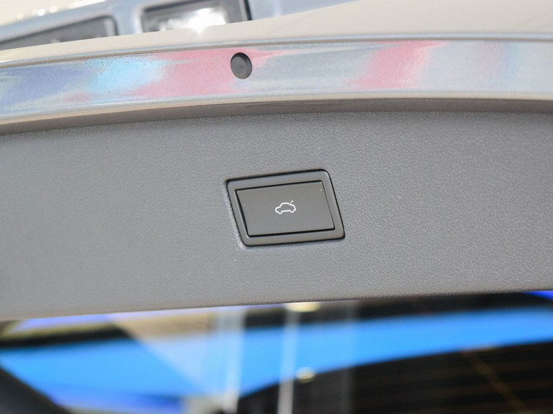 16 - Volkswagen Tiguan allspace 2.0 tdi r-line 4motion 150cv 7p.ti dsg