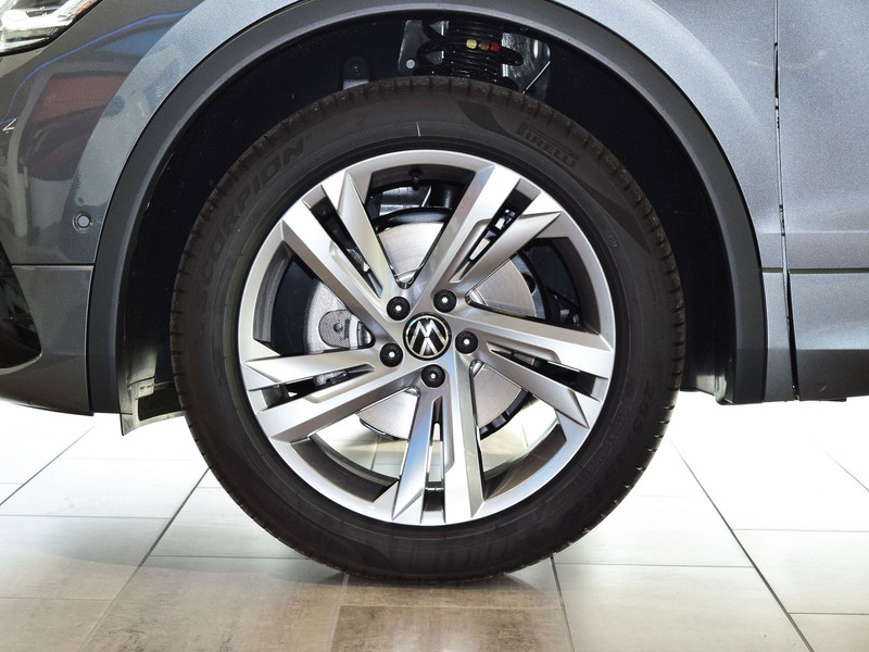 14 - Volkswagen Tiguan allspace 2.0 tdi r-line 4motion 150cv 7p.ti dsg