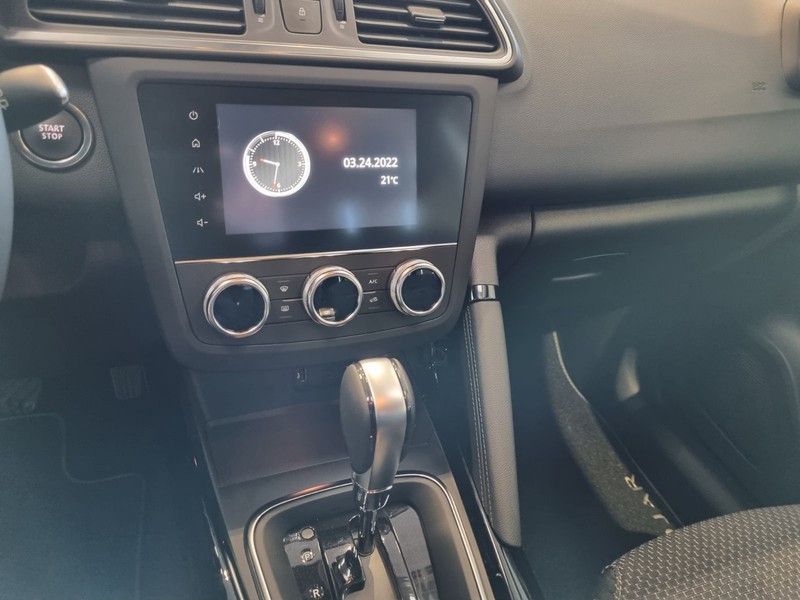 12 - Renault Kadjar 1.5 blue dci business 115cv edc