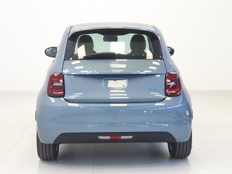 4 - Fiat 500 500e icon +