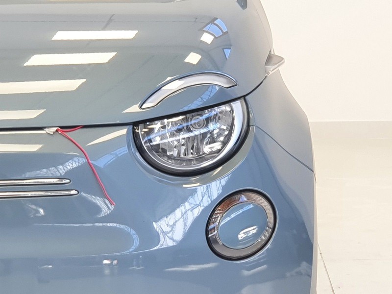 24 - Fiat 500 500e icon +