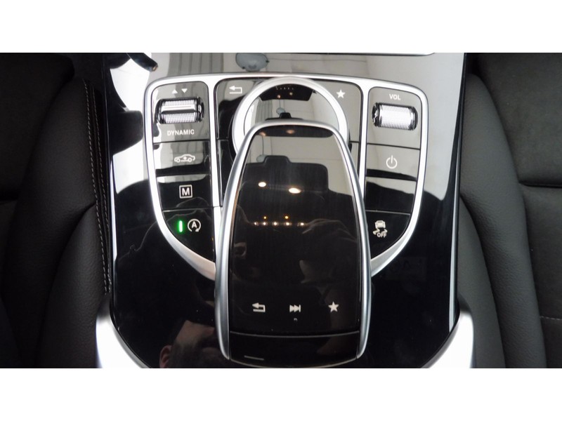 14 - Mercedes-Benz GLC 250 d premium 4matic auto