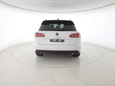 4 - Volkswagen Touareg eschini auto