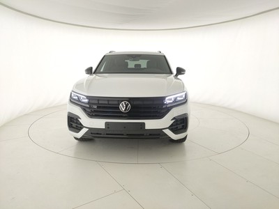 7 - Volkswagen Touareg eschini auto