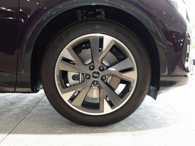 Audi Q4 40 business advanced - 13