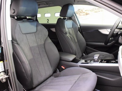 Audi A4 allroad allroad 40 2.0 tdi mhev identity contrast quattro 204cv s-tronic - 9