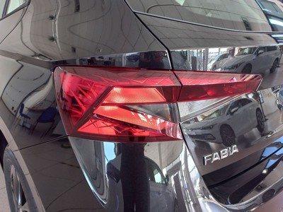 Skoda Fabia 1.0 tsi evo ambition 95cv - 12