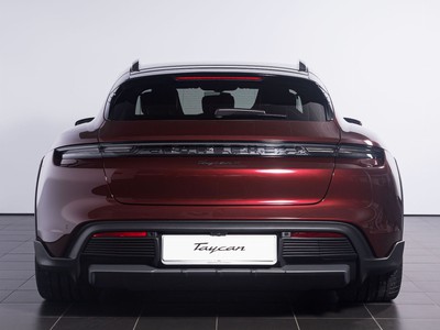 Porsche Taycan 4 Cross Turismo - 7
