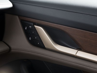 Porsche Taycan 4 Cross Turismo - 12