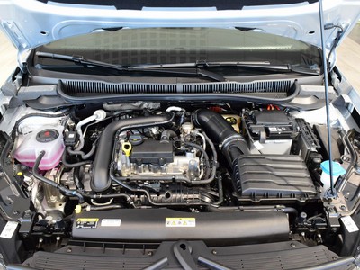 Volkswagen Taigo 1.0 tsi r-line 110cv - 10