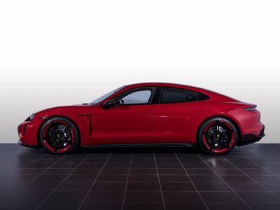 Porsche Taycan GTS - 2