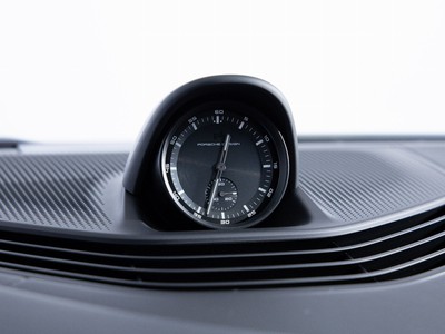 Porsche Taycan GTS - 15