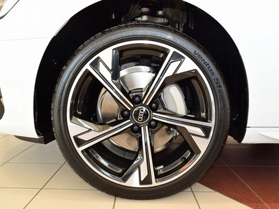 Audi A4 avant 40 2.0 tdi mhev s line edition quattro 204cv s-tronic - 15