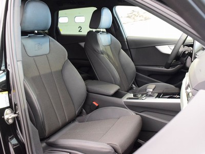 Audi A4 avant 40 2.0 tdi mhev s line edition quattro 204cv s-tronic - 9