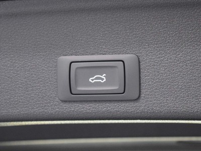 Audi A4 avant 35 2.0 tdi mhev s line edition 163cv s-tronic - 17