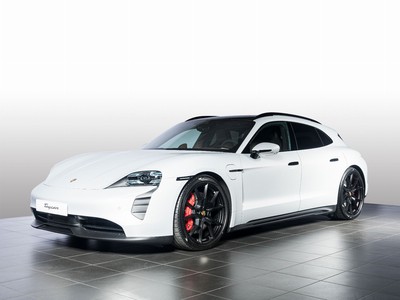 Porsche Taycan GTS Sport Turismo - 1