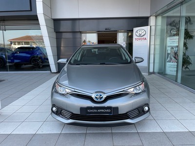 Toyota Auris 1.8h active cvt - 5