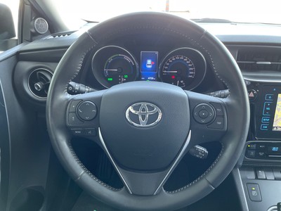 Toyota Auris 1.8h active cvt - 10