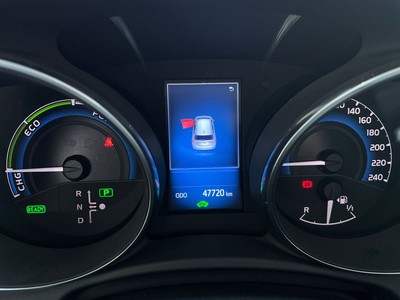 Toyota Auris 1.8h active cvt - 14