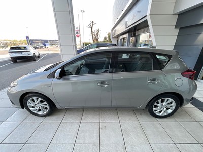 Toyota Auris 1.8h active cvt - 15