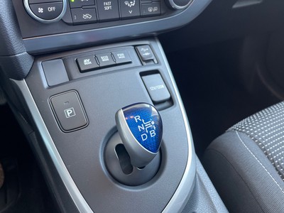 Toyota Auris 5p 1.8h active+ - 15