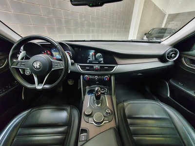 Alfa Romeo Giulia 2.2 t veloce q4 210cv awd auto - 10