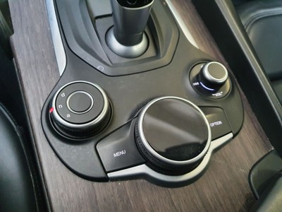 Alfa Romeo Giulia 2.2 t veloce q4 210cv awd auto - 18