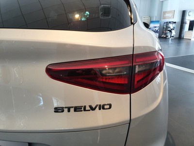 Alfa Romeo Stelvio 2.0 t sprint q4 200cv auto - 15