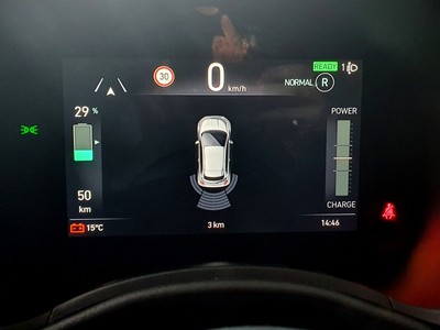 Fiat 500 500e (red) - 10