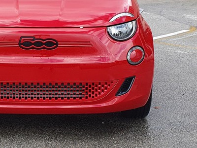 Fiat 500 500e (red) - 18