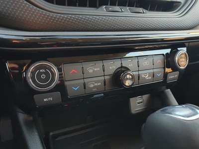 Jeep Compass 1.3 turbo t4 phev night eagle 4xe auto - 14