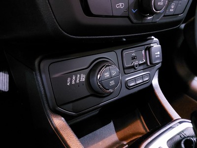 Jeep Renegade 1.3 t4 phev trailhawk 4xe at6 - 15