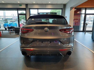 Alfa Romeo Stelvio 2.2 t veloce q4 210cv auto - 4