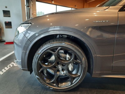 Alfa Romeo Stelvio 2.2 t veloce q4 210cv auto - 15