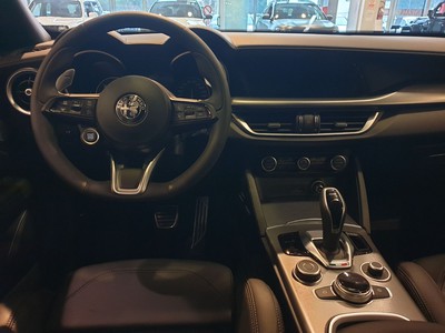 Alfa Romeo Stelvio 2.2 t veloce q4 210cv auto - 9