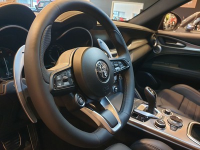Alfa Romeo Stelvio 2.2 t veloce q4 210cv auto - 15