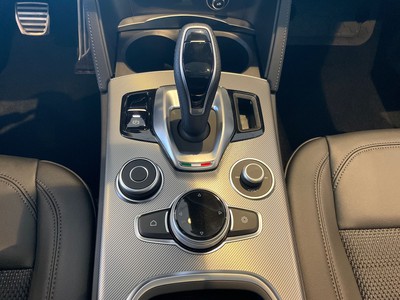 Alfa Romeo Stelvio 2.2 t sprint q4 190cv auto - 12