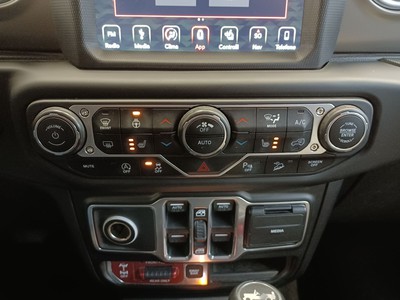 Jeep Wrangler unlimited 2.2 mjt ii rubicon auto - 17