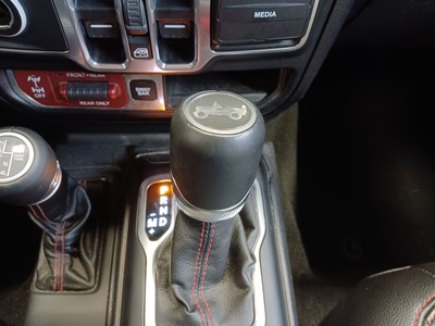 Jeep Wrangler unlimited 2.2 mjt ii rubicon auto - 18