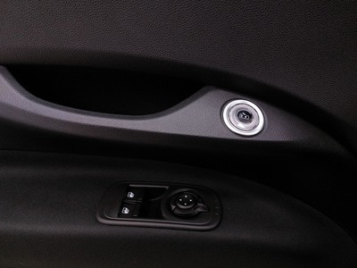 Fiat 500 500e action - 21