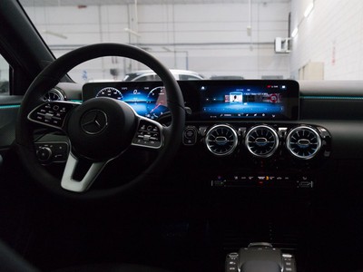 Mercedes-Benz Classe A 180 d sport auto - 14