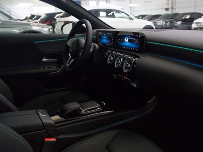 Mercedes-Benz Classe A 180 d sport auto - 16