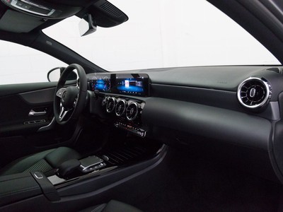 Mercedes-Benz Classe A 180 d sport auto - 8