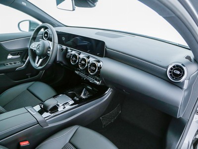 Mercedes-Benz Classe A 180 sport extra auto - 11