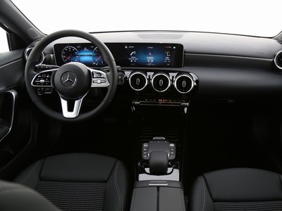 Mercedes-Benz Classe A 180 d sport auto - 9