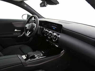 Mercedes-Benz Classe A 180 d sport auto - 11
