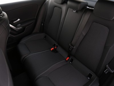 Mercedes-Benz Classe A 180 d sport auto - 13