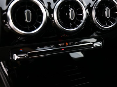 Mercedes-Benz Classe A 180 d sport auto - 17